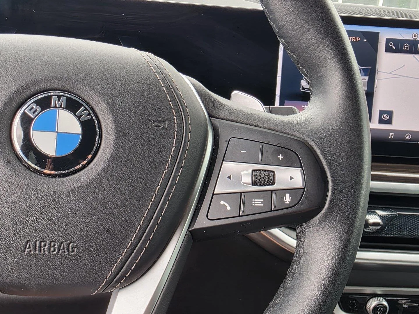 Used 2026  BMW sDrive40i image 13