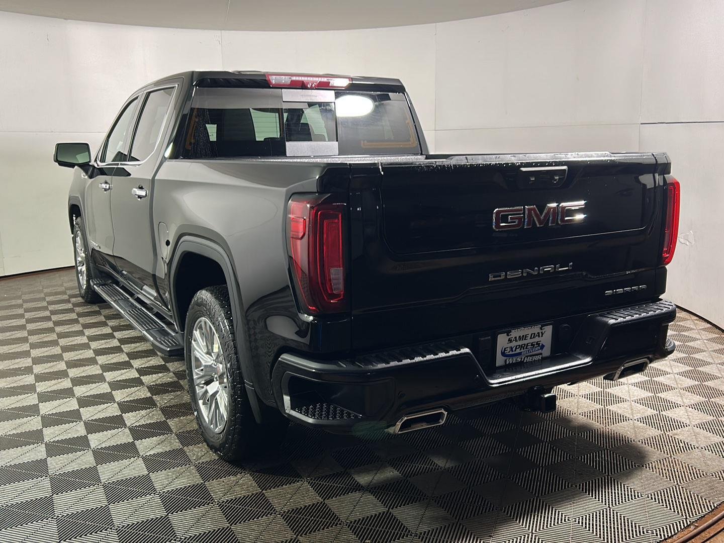 Used 2023 Onyx Black GMC Denali image 12