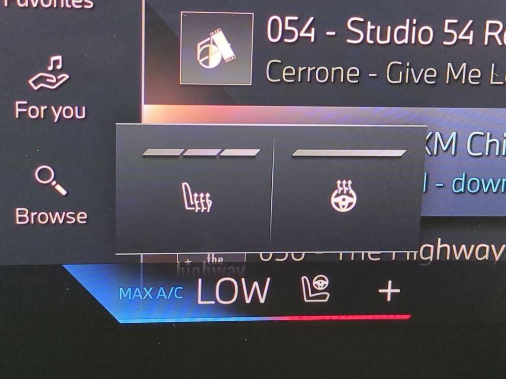 New 2026 White Metallic BMW 330i image 23
