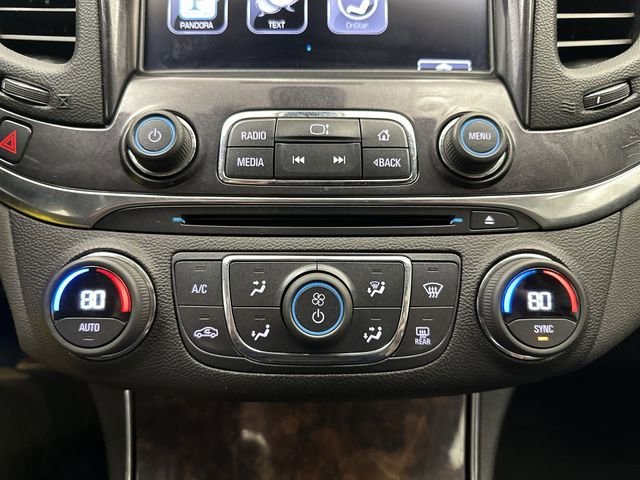 Used 2015 RED ROCK METALLIC Chevrolet LT image 19