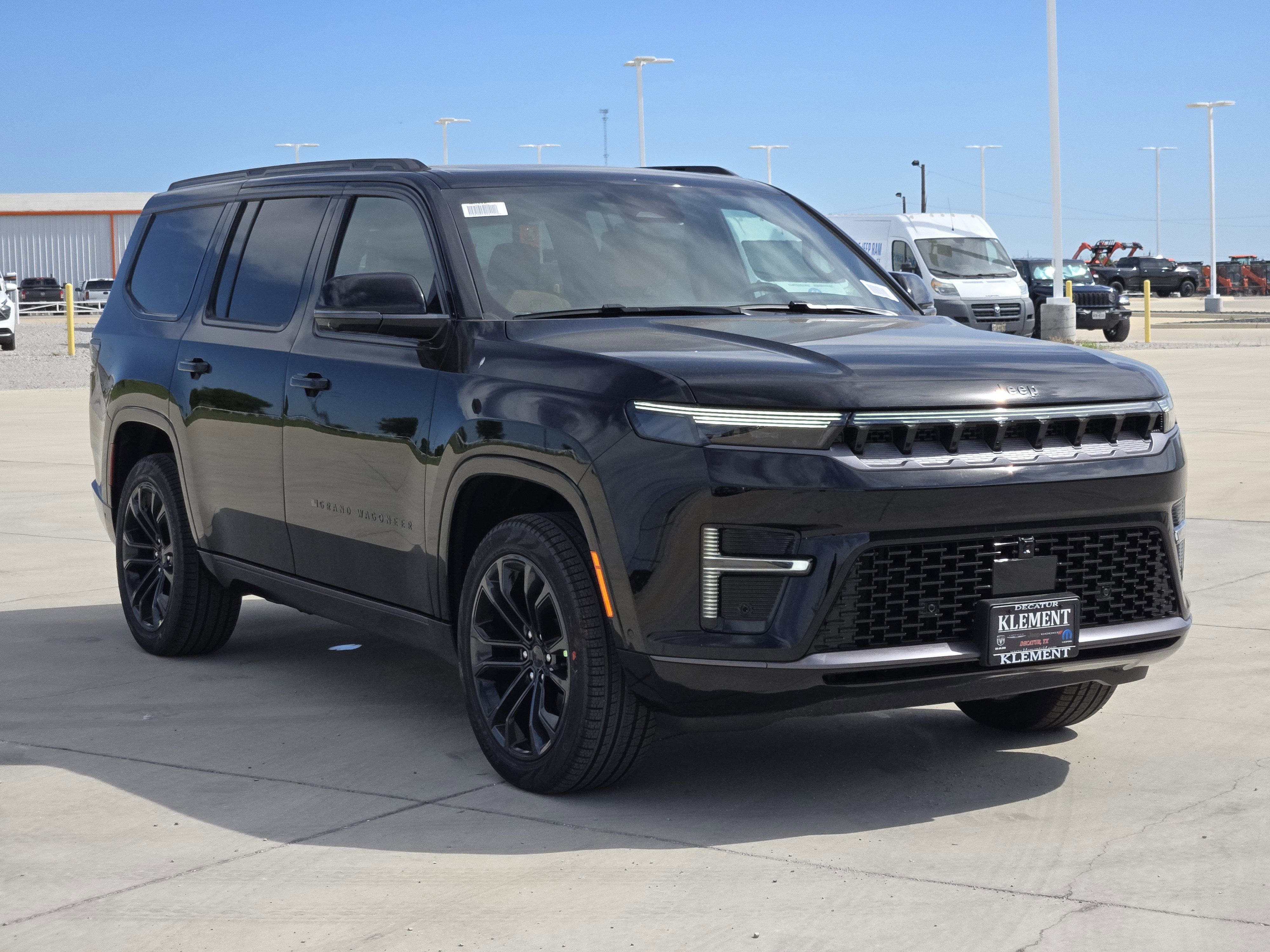 New 2026 High Gloss Black Exterior Paint Jeep Summit Reserve image 3