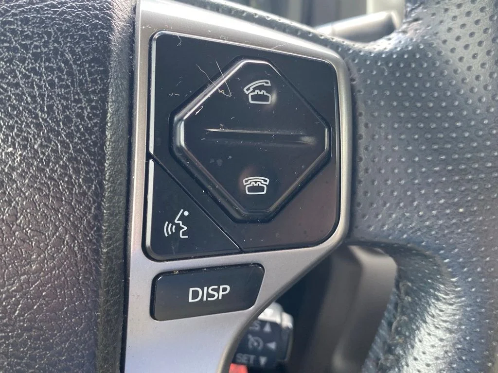 Used 2017 White Toyota SR5 Premium image 28