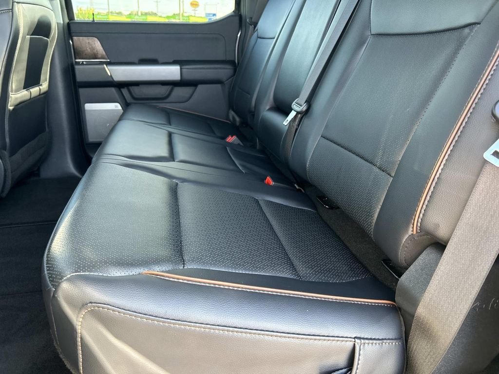 Certified Used 2025 Carbonized Gray Metallic Ford Lariat image 20