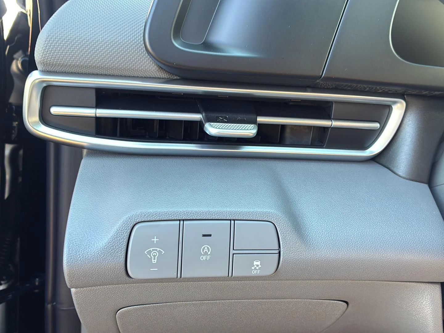 Used 2026 Abyss Black Hyundai SE image 31