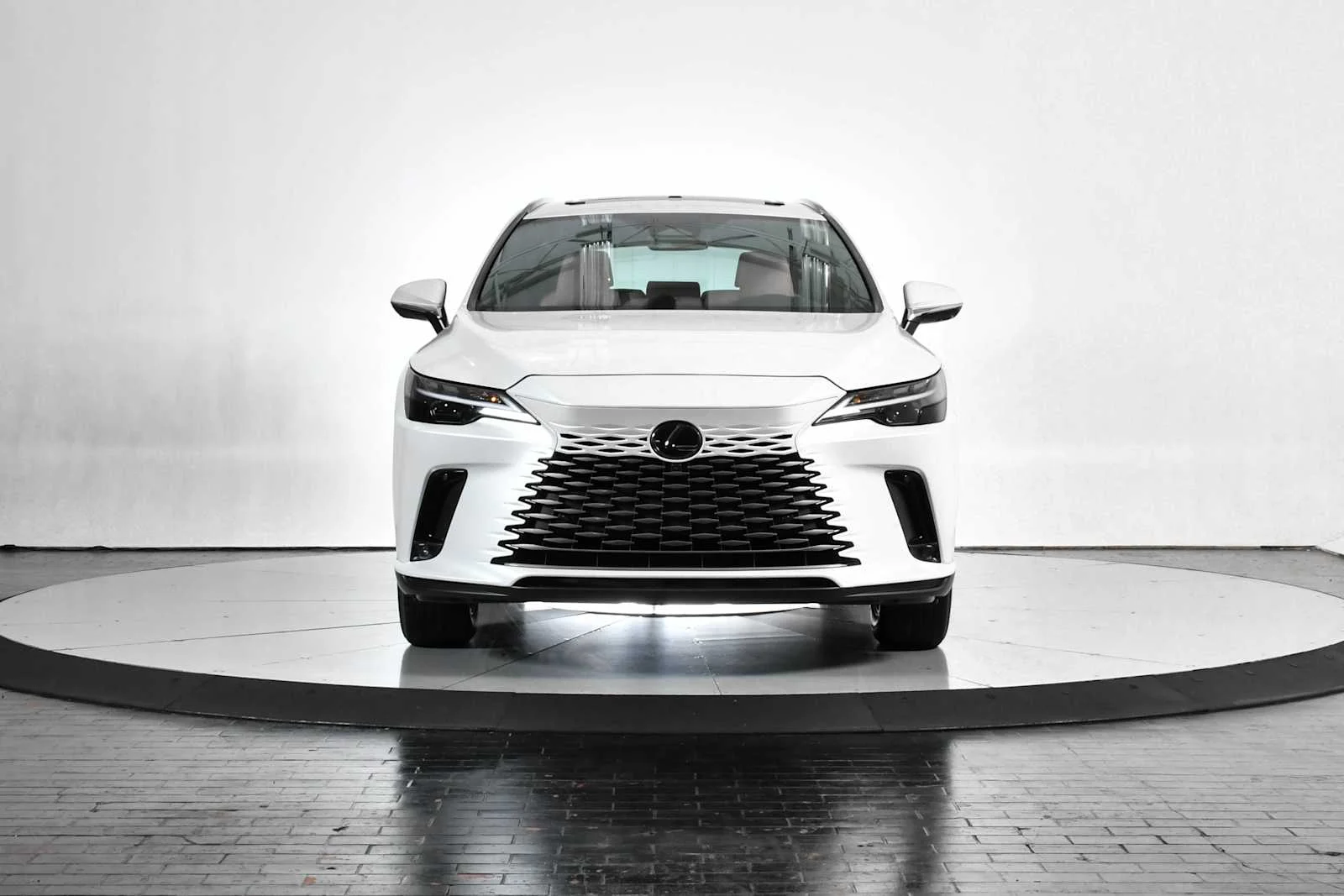 Used 2025 Eminent White Pearl Lexus Premium image 10