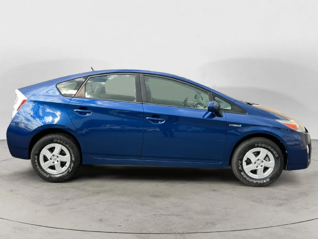 Used 2010 Blue Toyota IV image 7