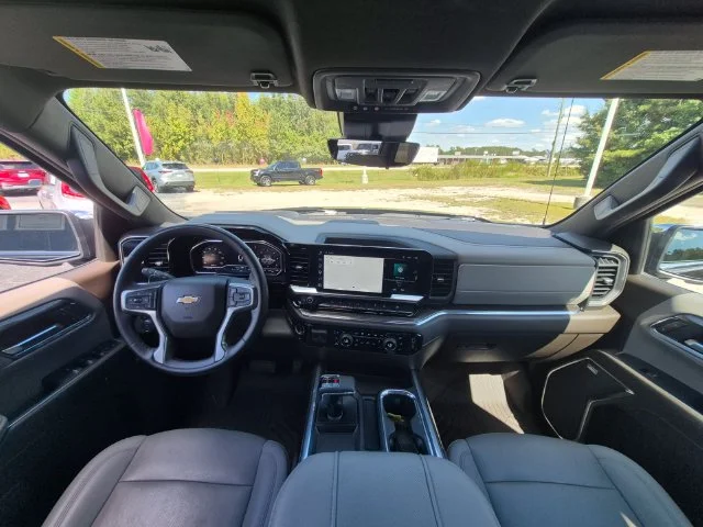 Used 2024 Gray Chevrolet LTZ image 18