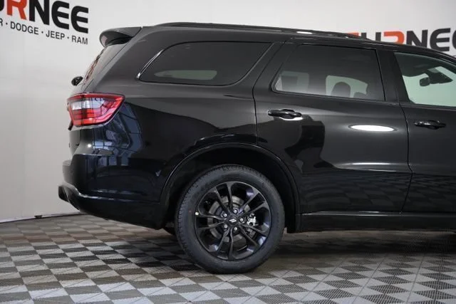 New 2026 Diamond Black Clear-Coat Exterior Paint Dodge GT Plus image 44
