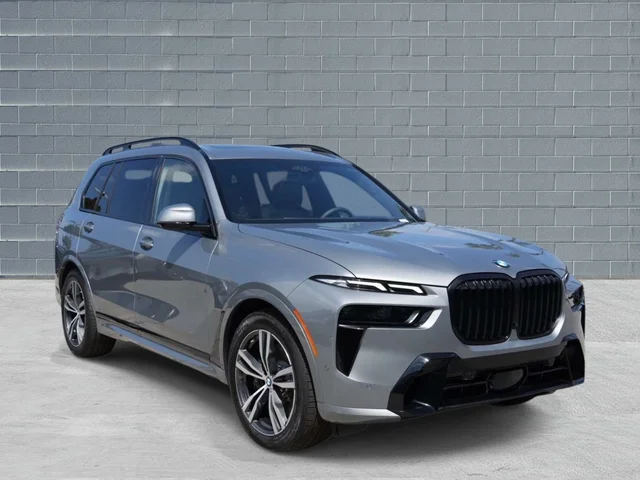 2026 BMW X7 xDrive40i Sports Activity Vehicle
