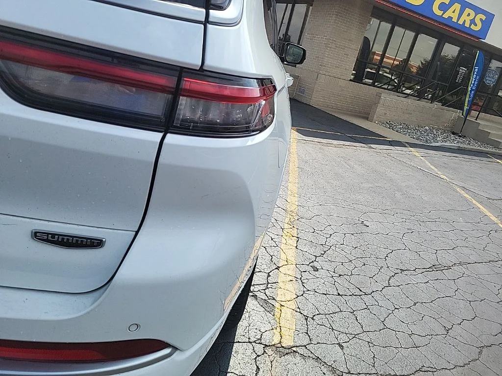 Used 2021 Bright White Clearcoat Jeep Summit image 9