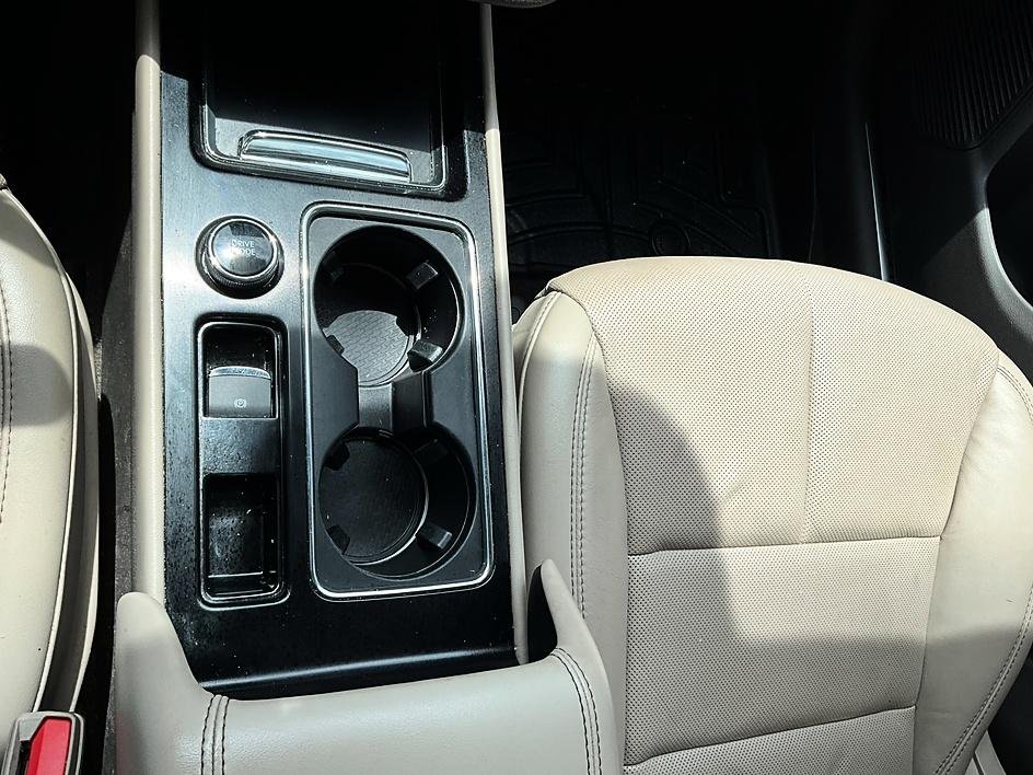 Used 2020 Black Lincoln Standard image 23