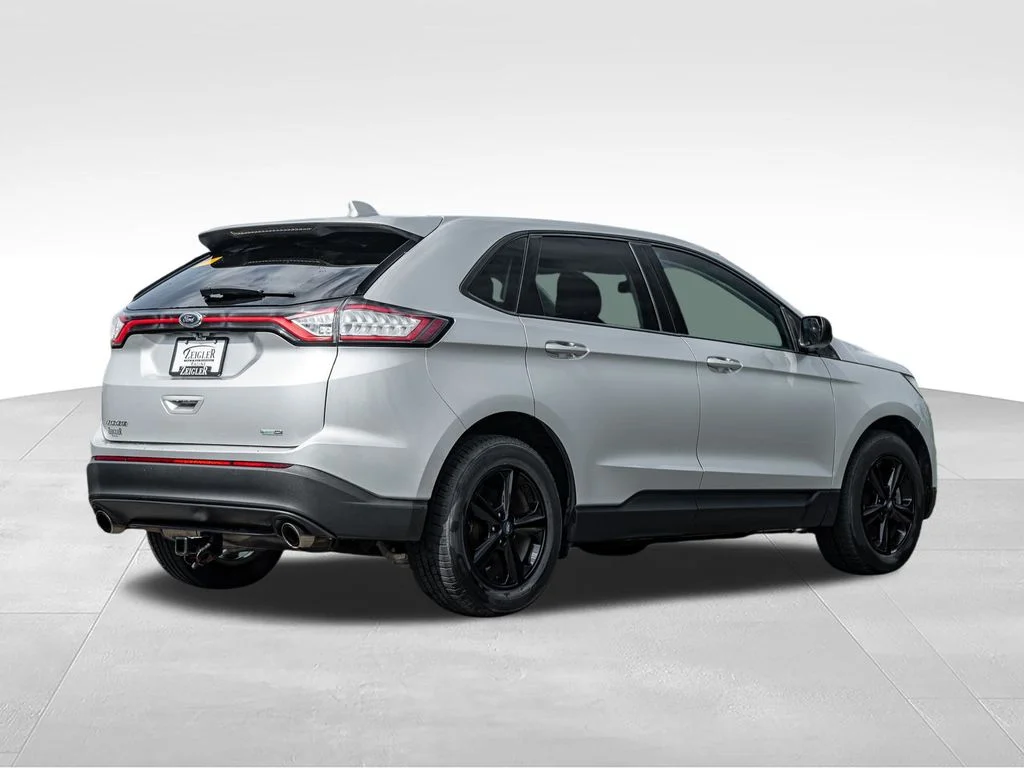 Used 2018 Silver Ford SE image 7