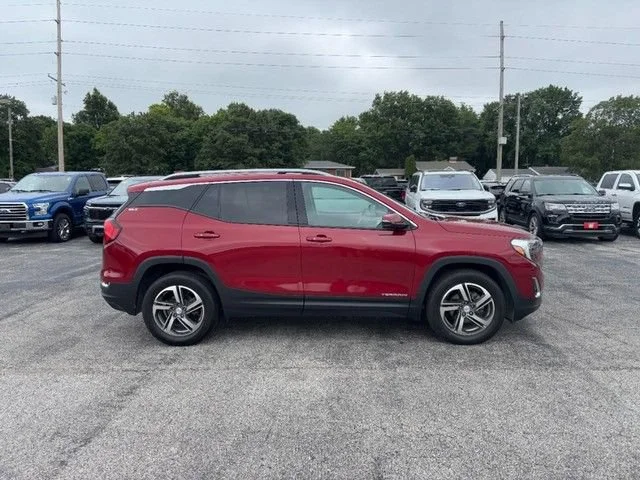 Used 2021 RED QUARTZ TINTCOAT GMC SLT image 6