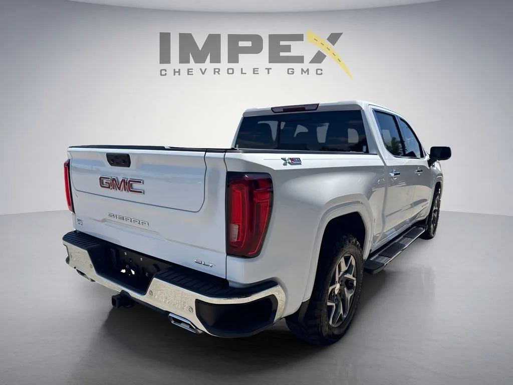 Used 2023 White GMC SLT image 5