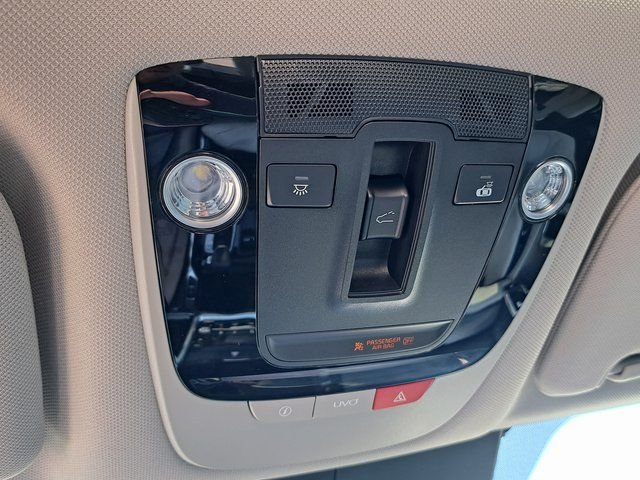 Used 2022 Gray Kia SX image 19