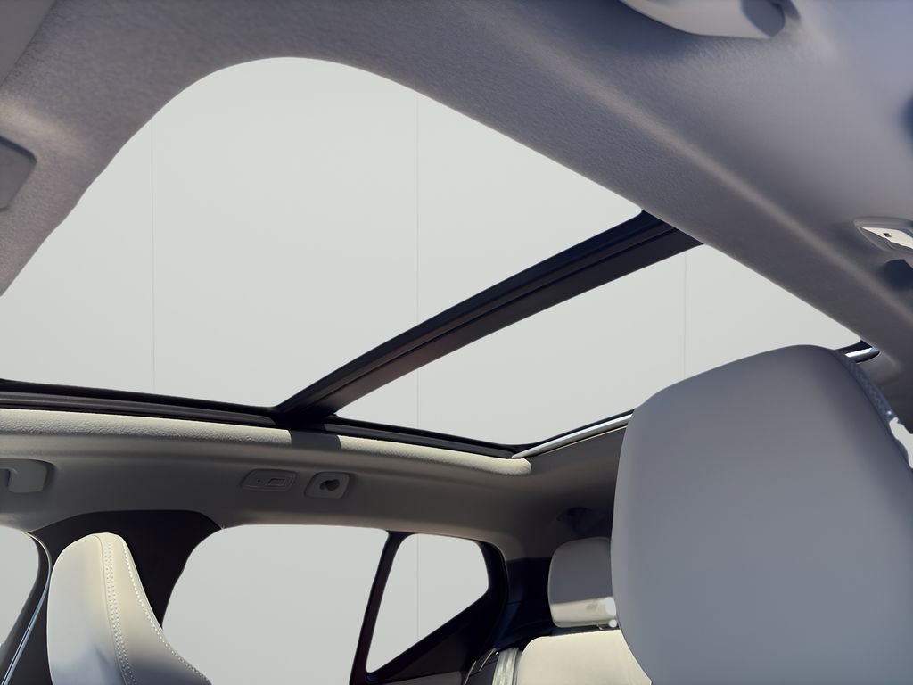 2026 Volvo XC40 Plus - Photo 13