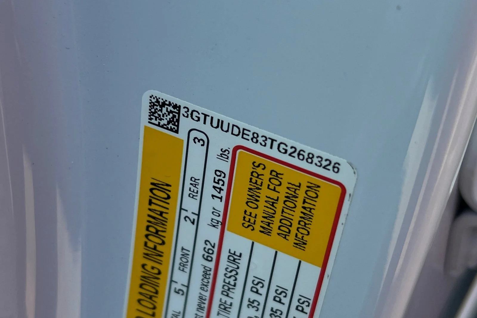 New 2026 Glacier White Tricoat GMC SLT image 27