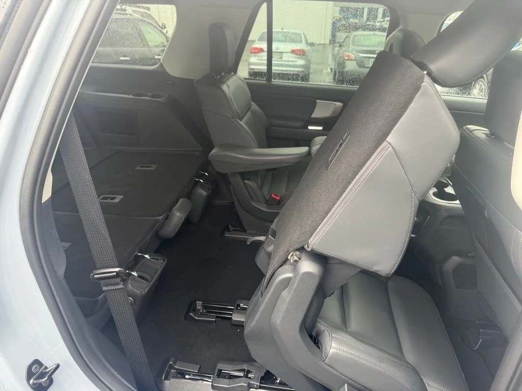 New 2026 Glacier Gray Metallic Tri-Coat Ford Active image 61