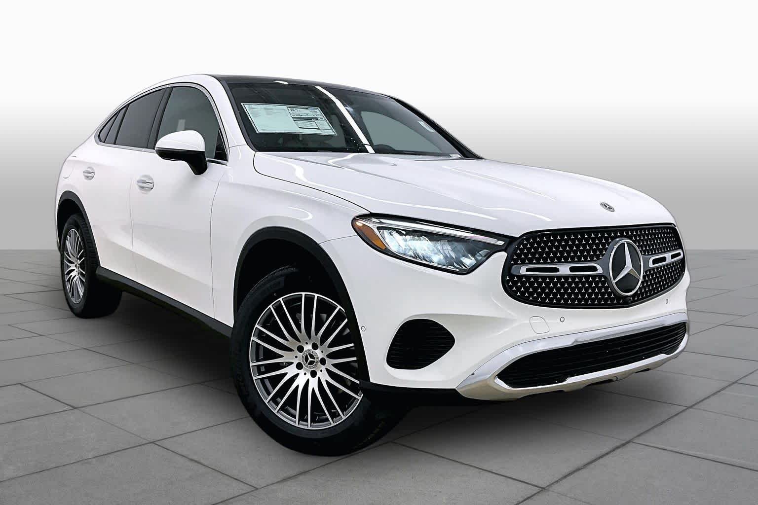 New 2026 Polar White Mercedes-Benz GLC 300 image 2