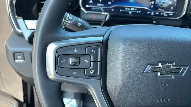 Used 2025 Black Chevrolet RST image 22