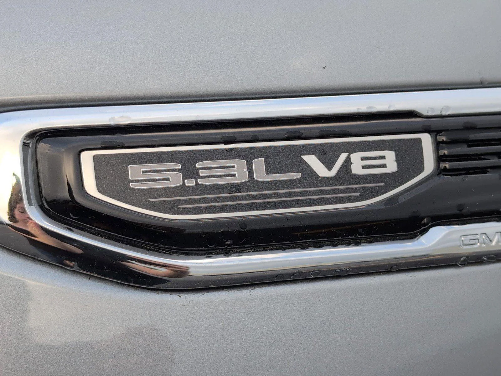 New 2026 Sterling Metallic GMC SLT image 9