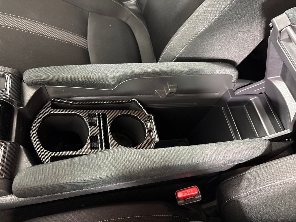 Used 2019  Honda EX image 32