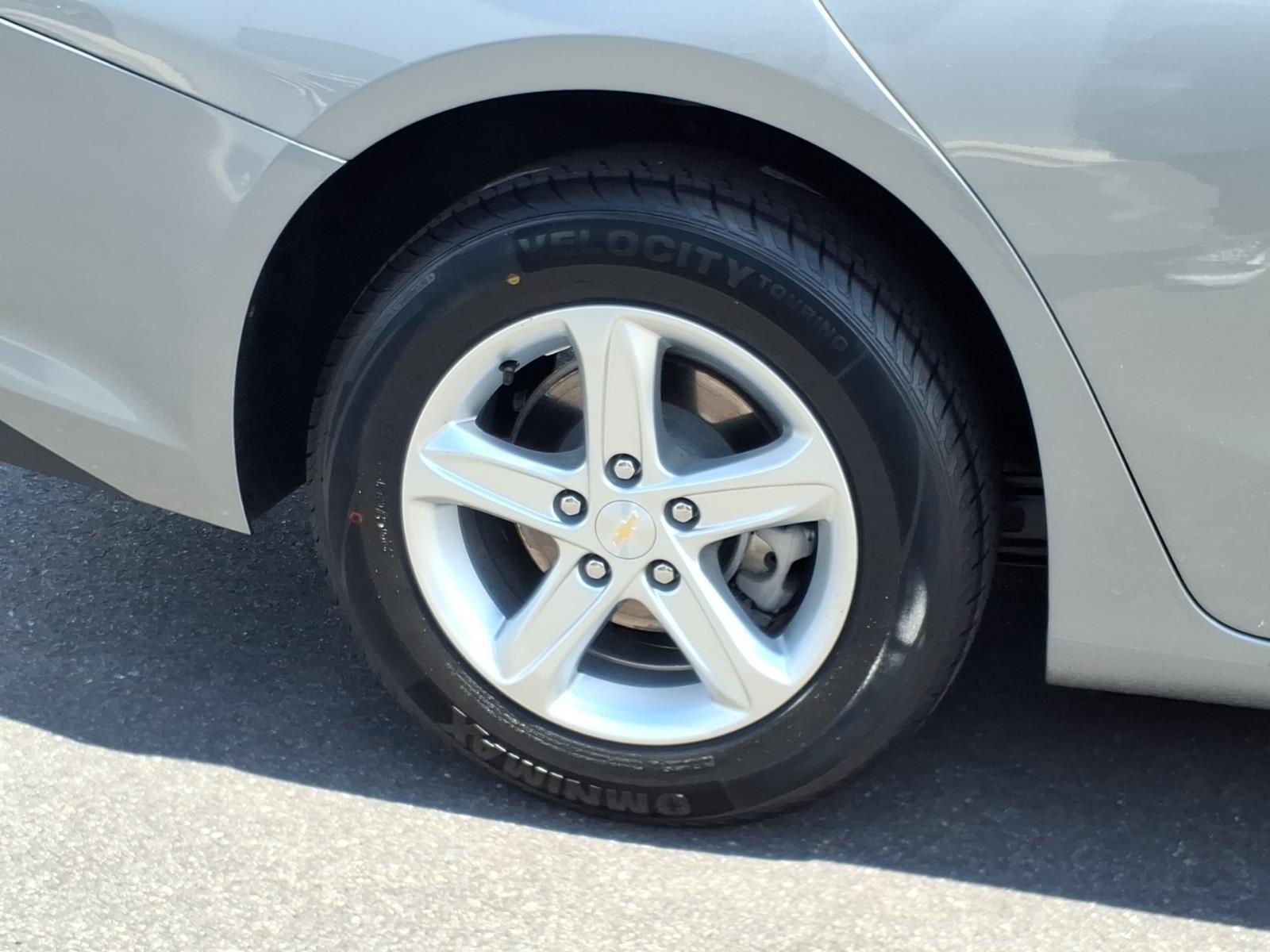 Used 2024 Sterling Gray Metallic Chevrolet LT image 7