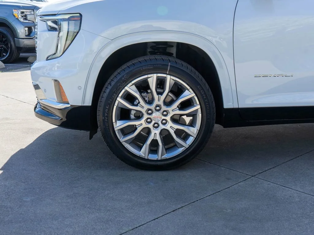 New 2026 Glacier White Tricoat GMC Denali image 31