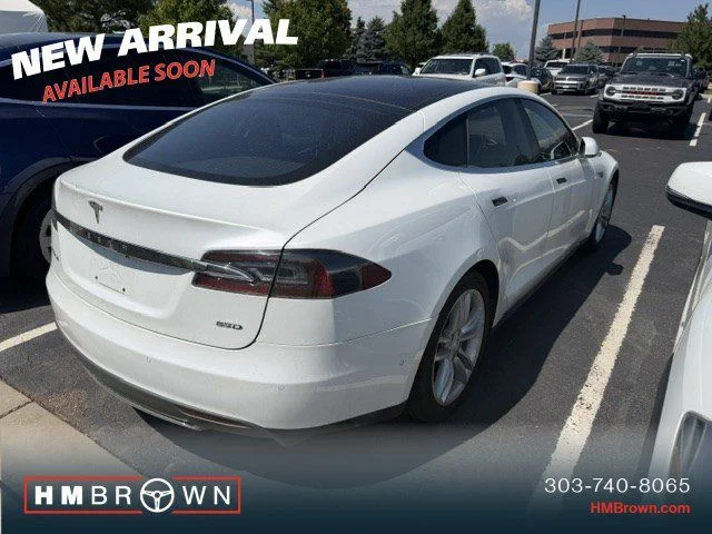 Used 2015 White Tesla 85D image 4