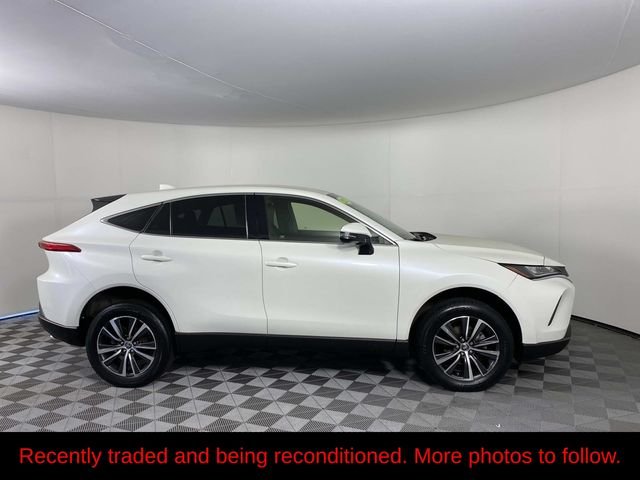 Used 2021 White Toyota LE image 9