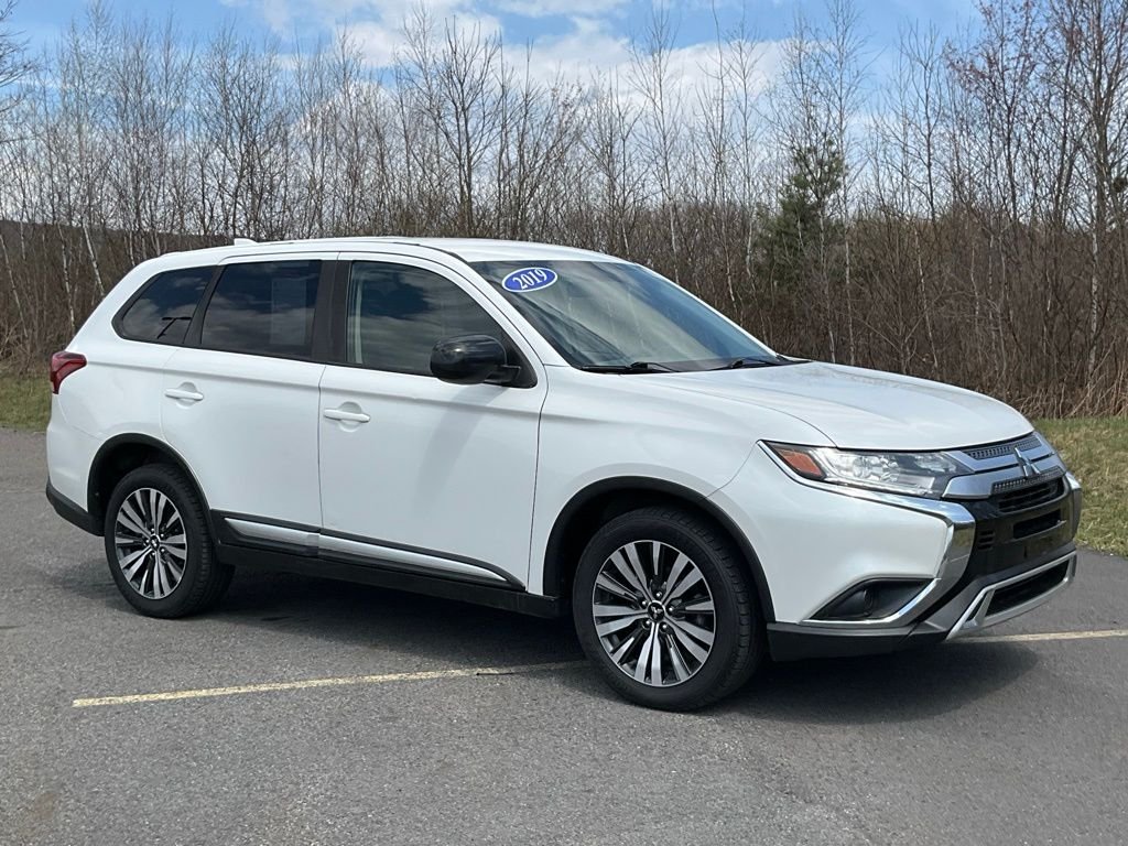 2019 Mitsubishi Outlander ES