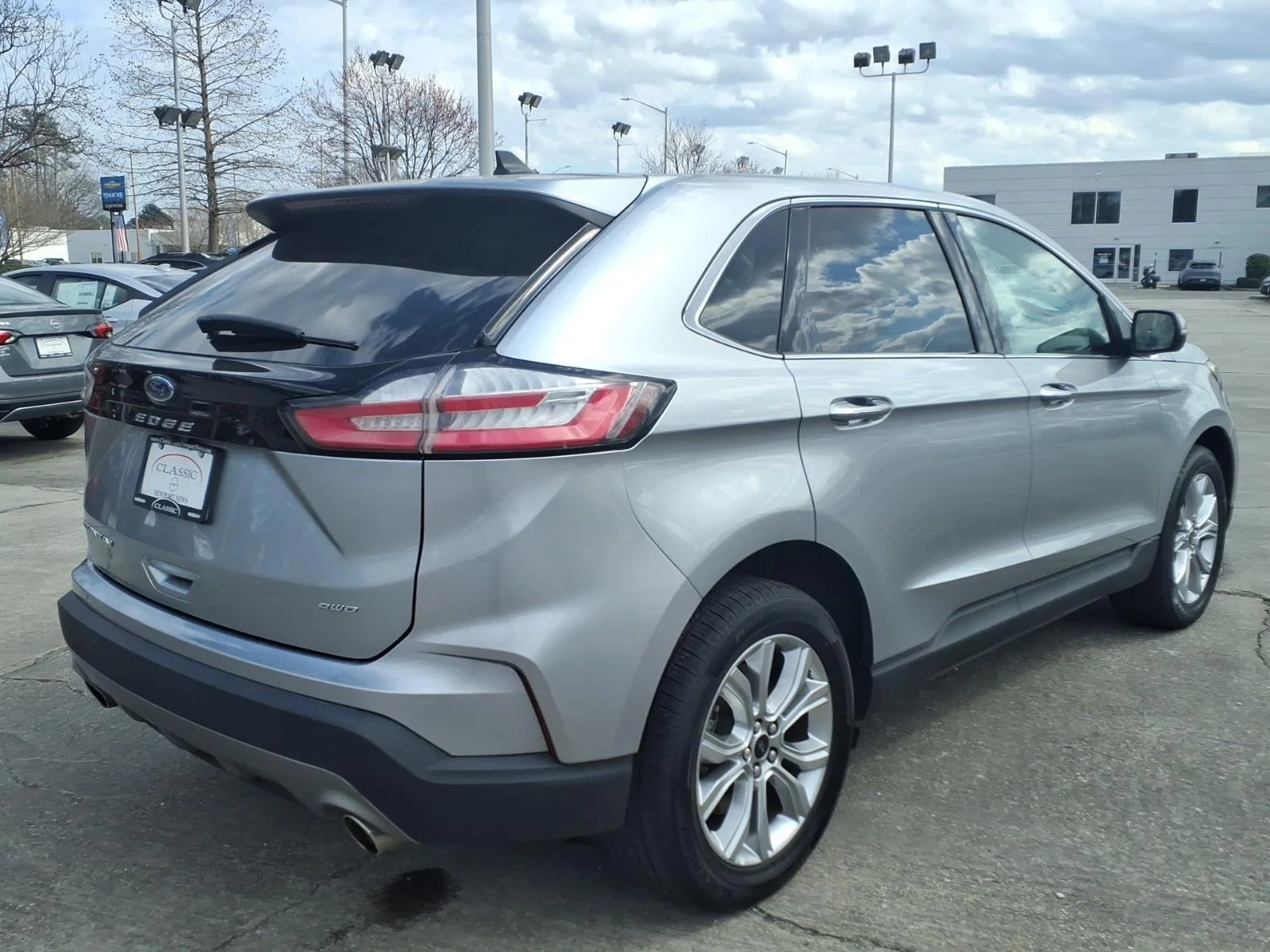 Used 2024 Iconic Silver Metallic Ford Titanium image 7