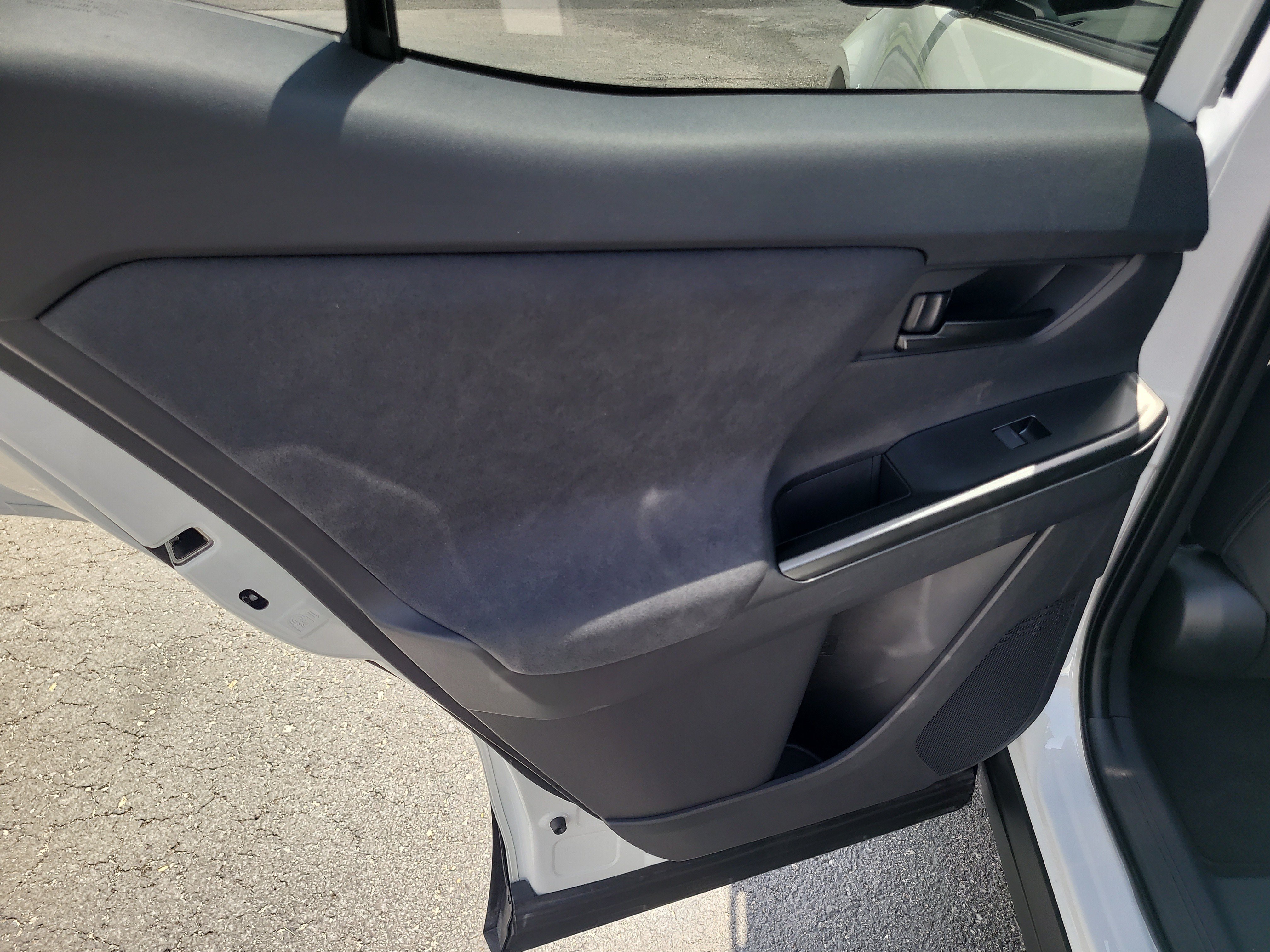 Used 2026 Wind Chill Pearl Toyota SE image 12
