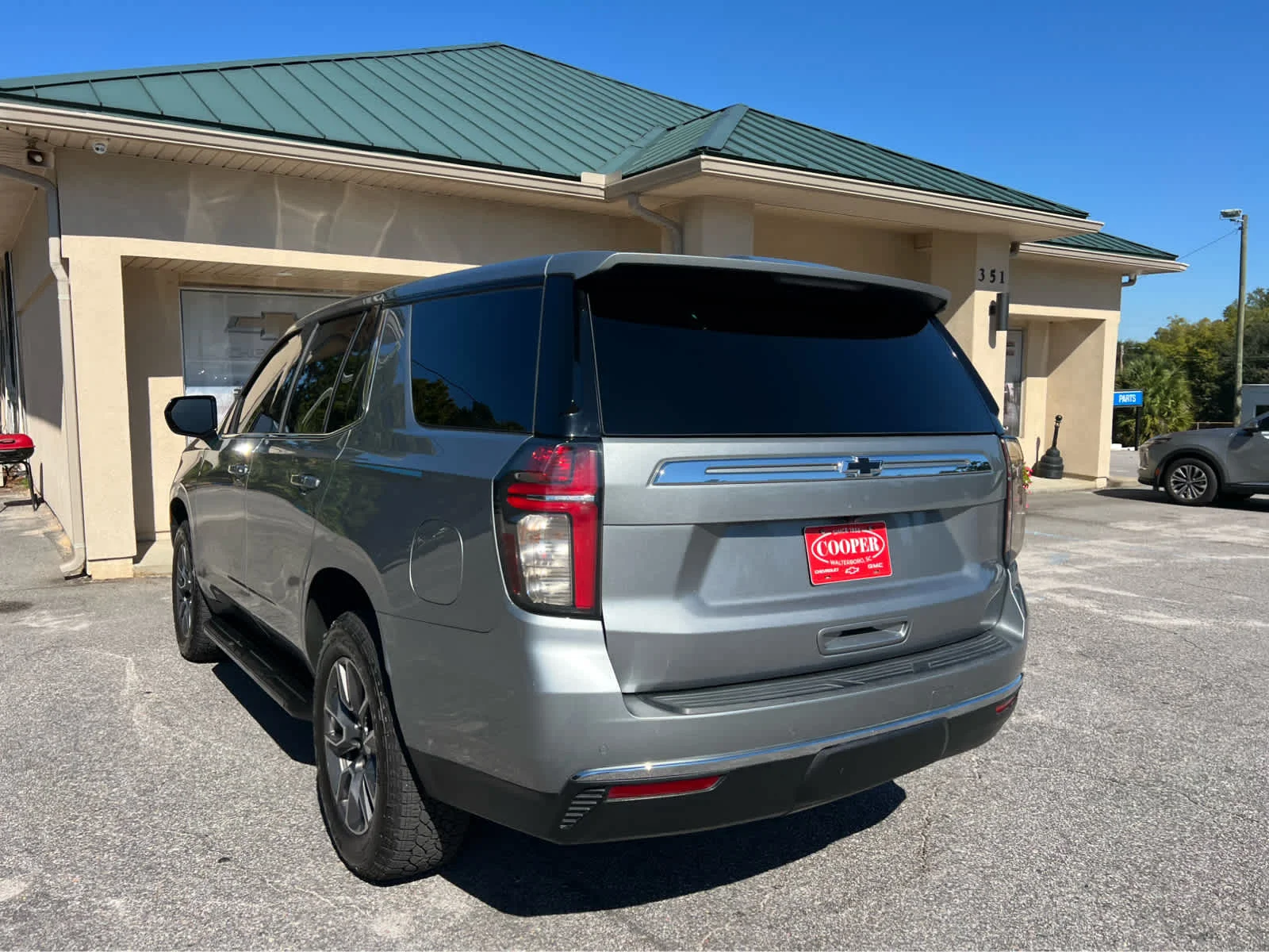 Used 2023 STERLING GRAY METALLIC Chevrolet Commercial image 4
