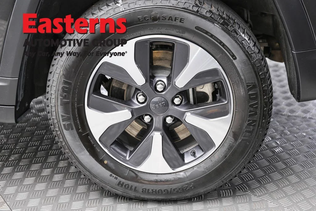 Used 2024 Brown Jeep 4xe image 8