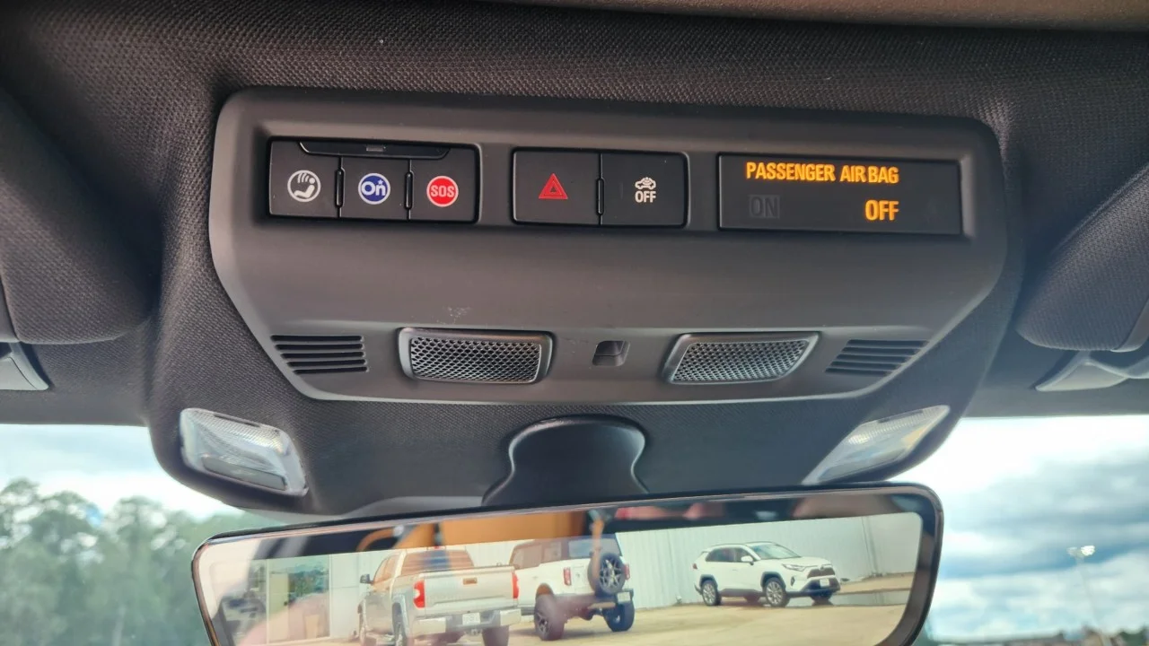 Used 2021 SHADOW GRAY METALLIC Chevrolet 2LT image 14