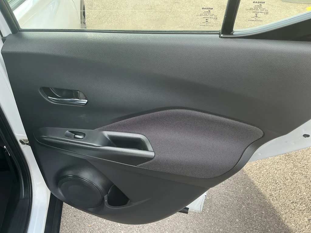 Used 2019 Aspen White Tricoat Nissan SV image 16