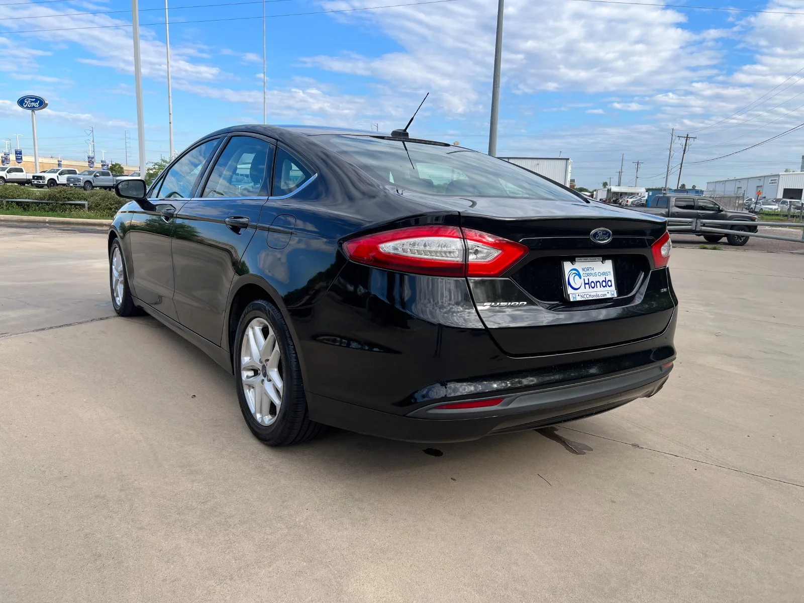 Used 2014 Black Ford SE image 3