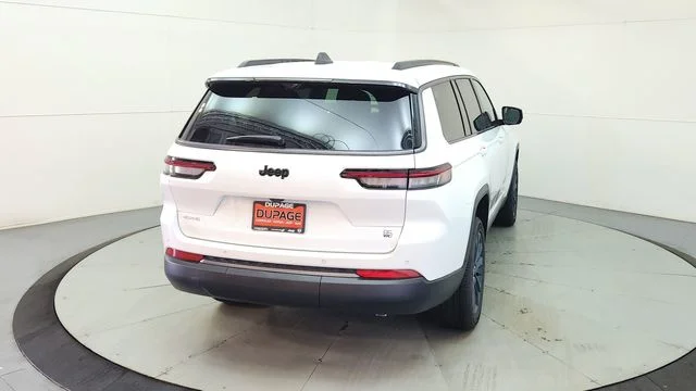 New 2026 Bright White Clear-Coat Exterior Paint Jeep  image 9