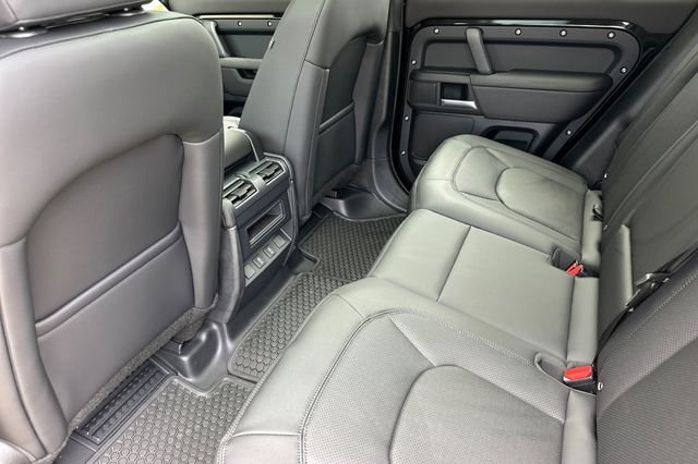 New 2026 Santorini Black Land Rover S image 11