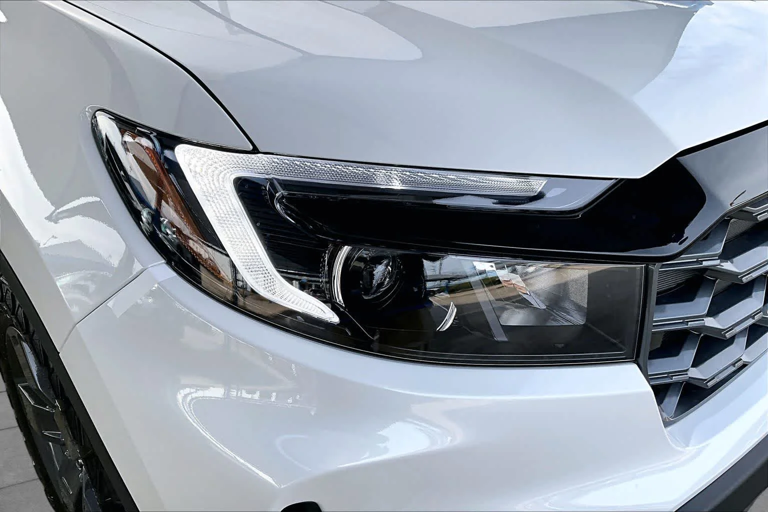 New 2026 Platinum White Pearl Honda TrailSport image 13