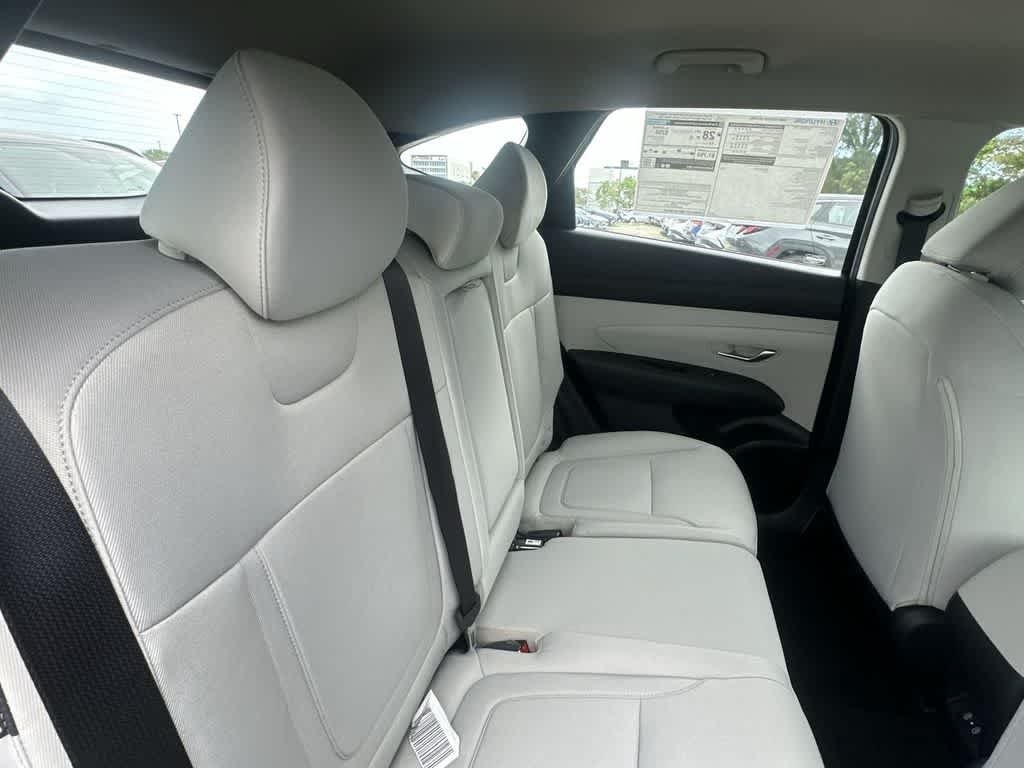 New 2026 Phantom Black Hyundai SE image 12
