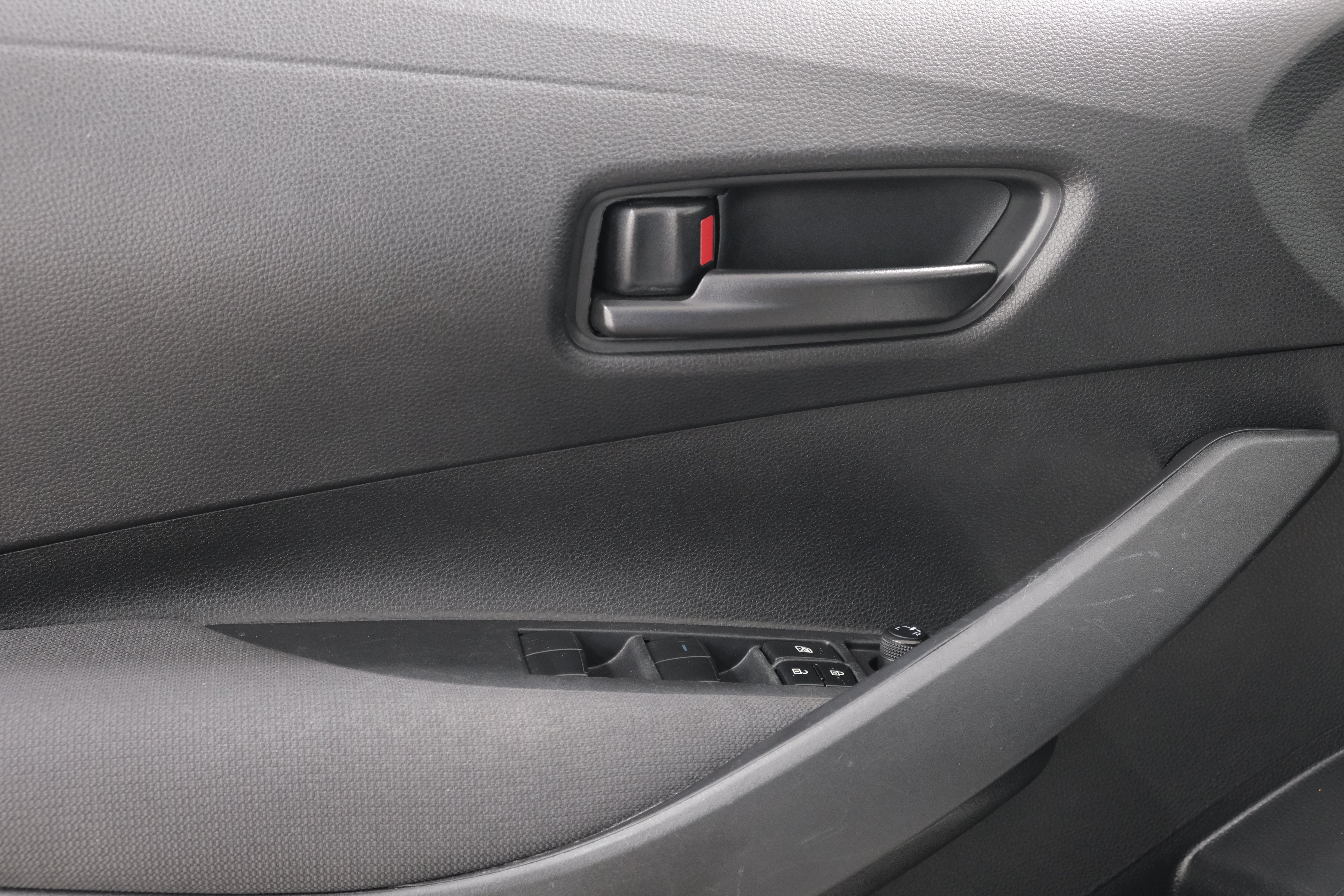 Certified Used 2024 Classic Silver Metallic Toyota LE image 27
