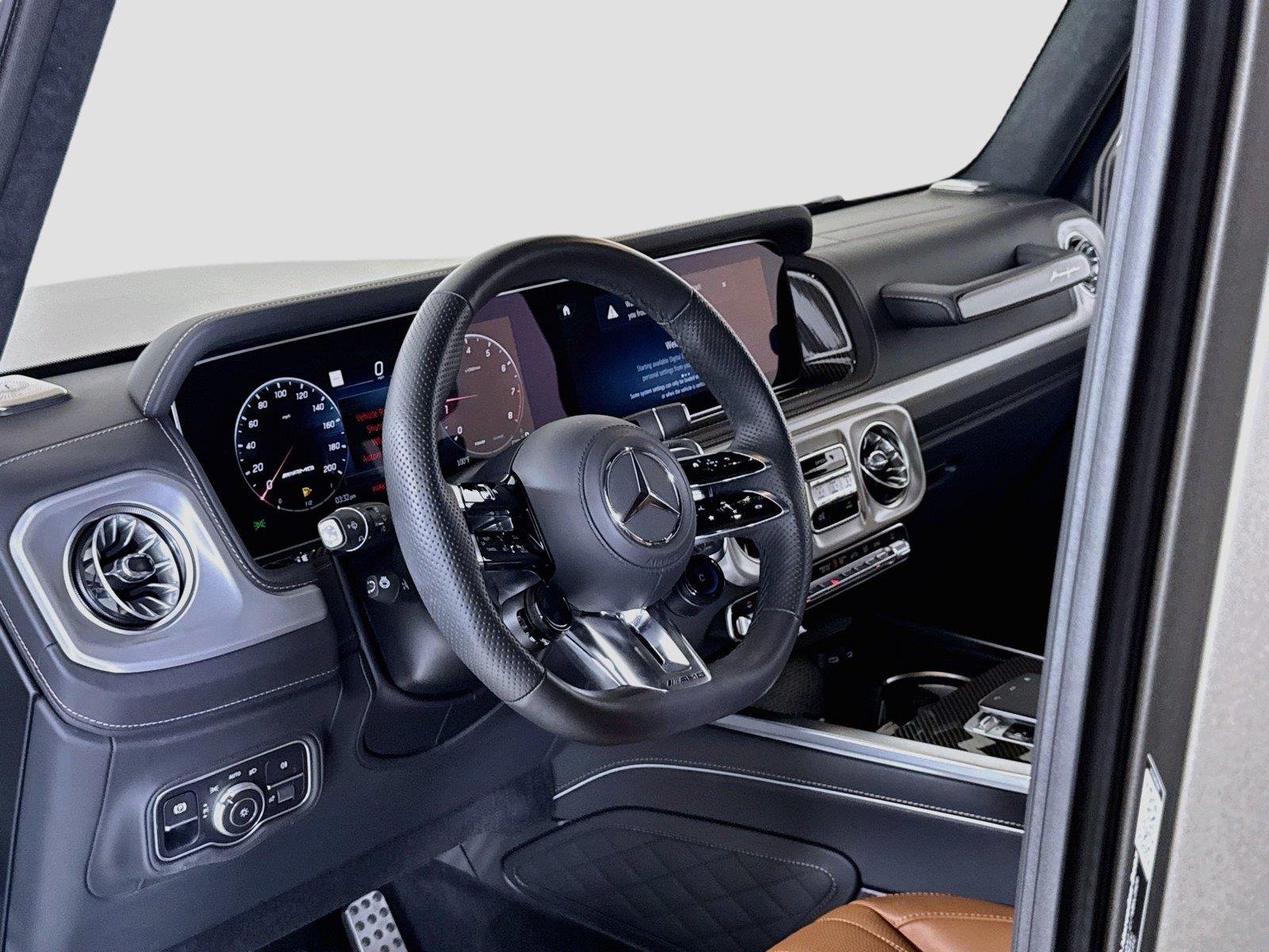 Used 2026 MANUFAKTUR Monza Grey Magno Mercedes-Benz AMG® G 63 | Manu Int Package Plus | Carbon Trim image 15