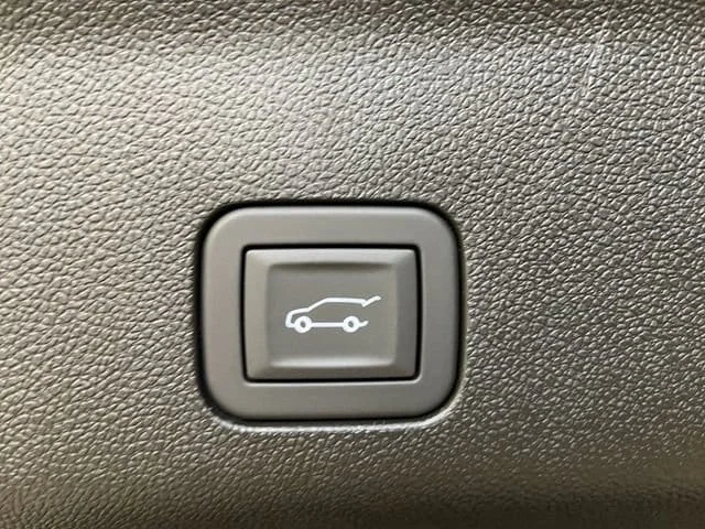 New 2026 Summit White GMC Elevation image 23