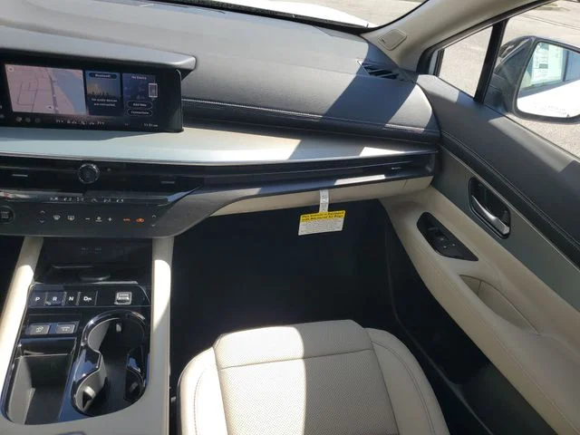 New 2026 White Nissan SL image 21
