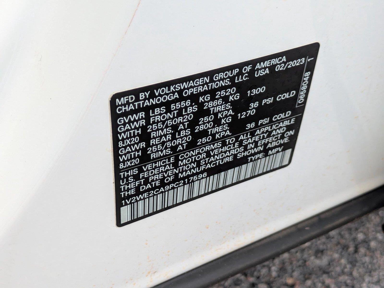 Used 2023 Pure White Volkswagen 3.6L V6 SE w/Technology image 35