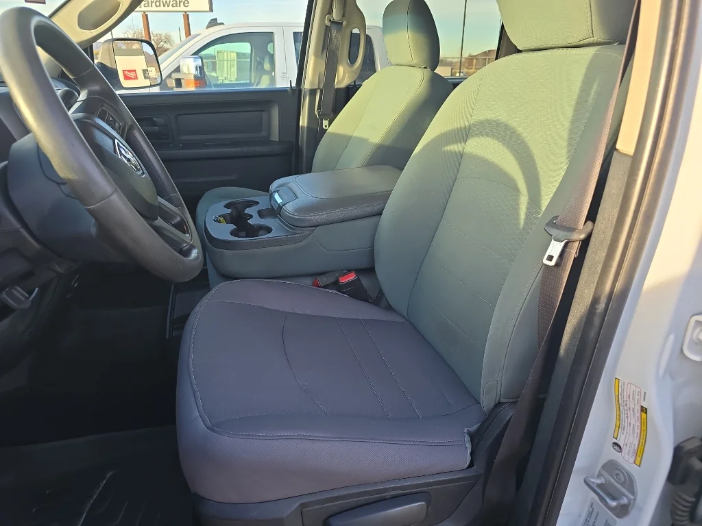 Used 2015 Bright White Clearcoat Ram Tradesman image 26