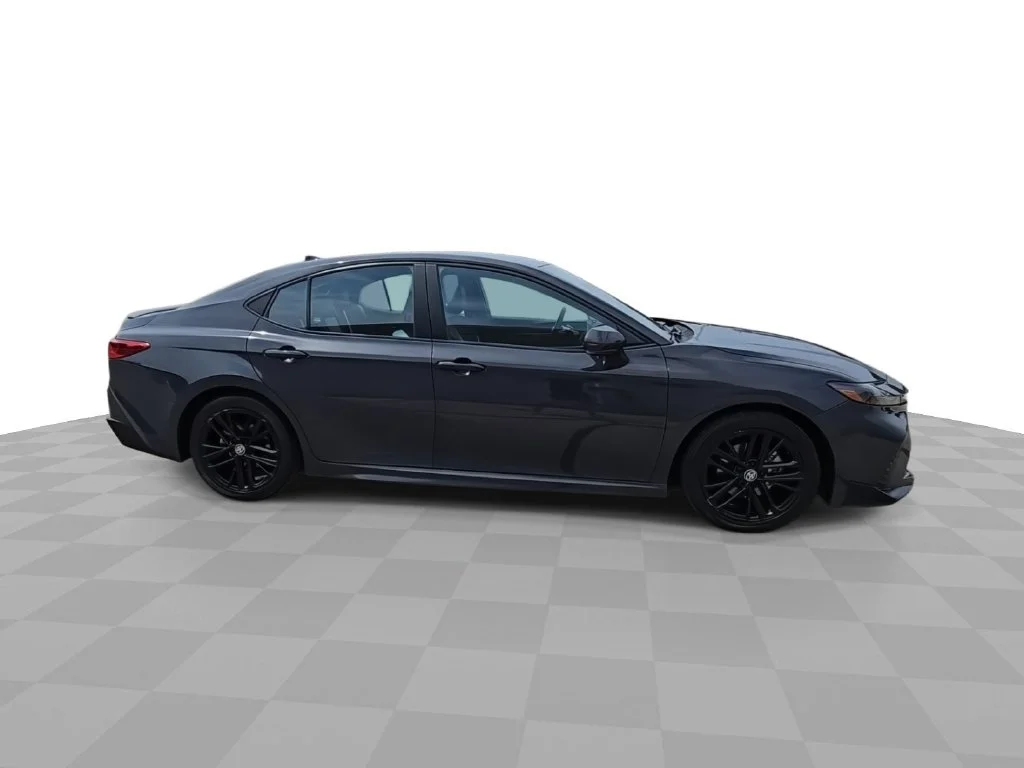 Used 2025  Toyota SE image 9