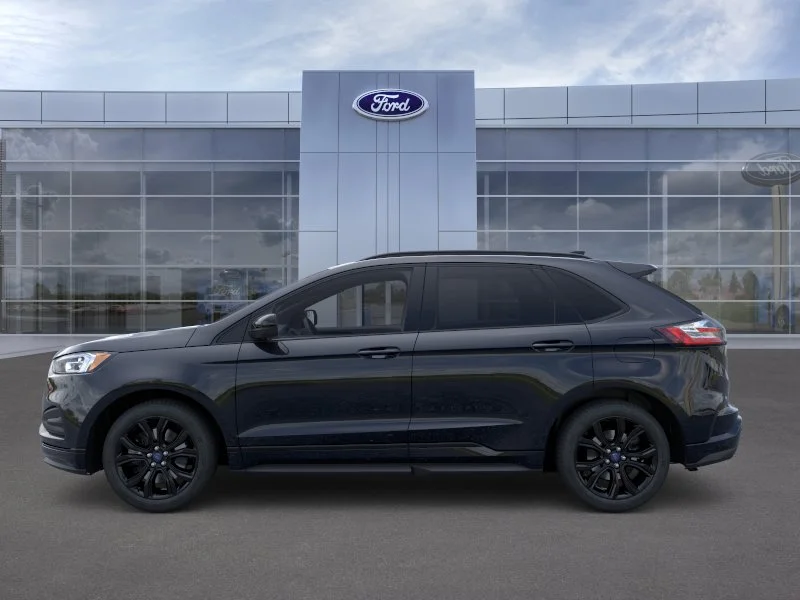 2024 Ford Edge SE - Photo 3